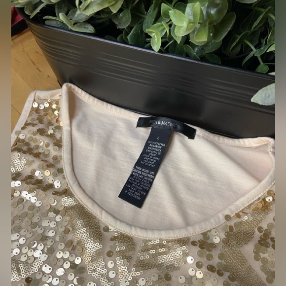 89th & Madison Gold Sequin Sleeveless top Size L - Picture 3 of 4